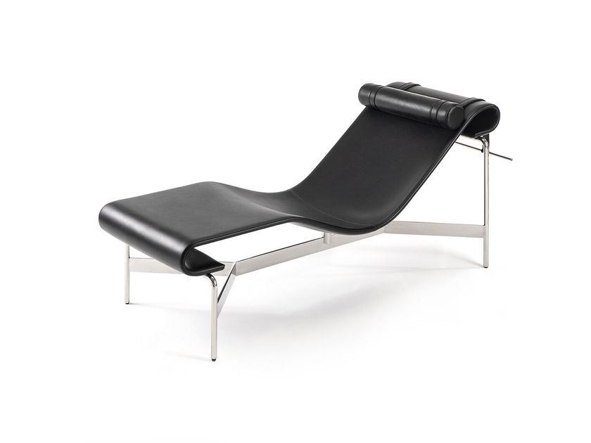 PAST TO NOW
FLYING CARPET
Leather chaise longue