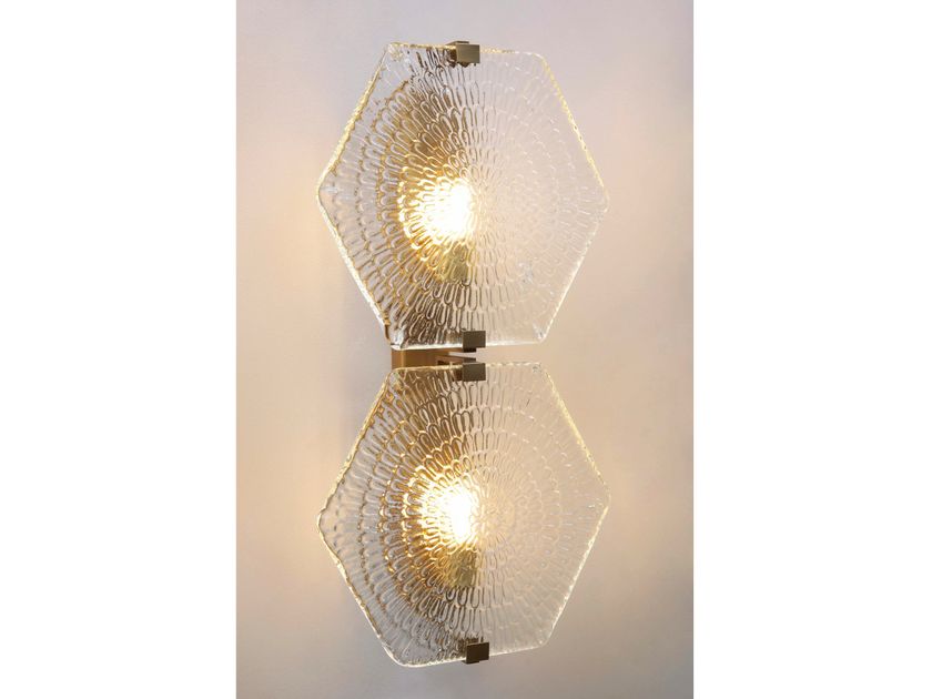 Patinas Lighting
HEXXA WALL LIGHT 02 LIN
LED glass wall lamp