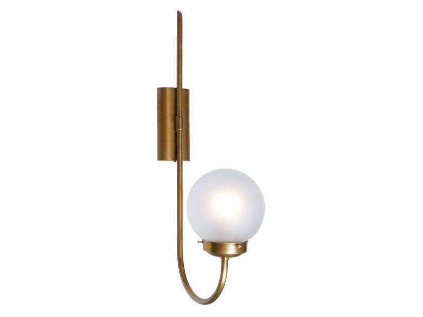 Patinas Lighting
OTTONE 1
Handmade brass wall lamp