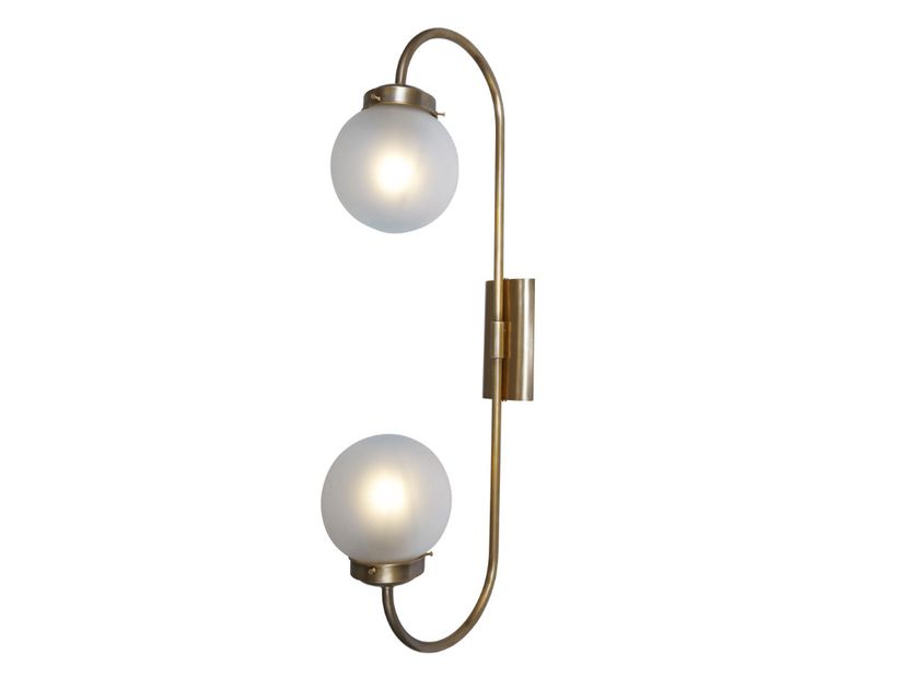Patinas Lighting
OTTONE 2
Handmade brass wall lamp