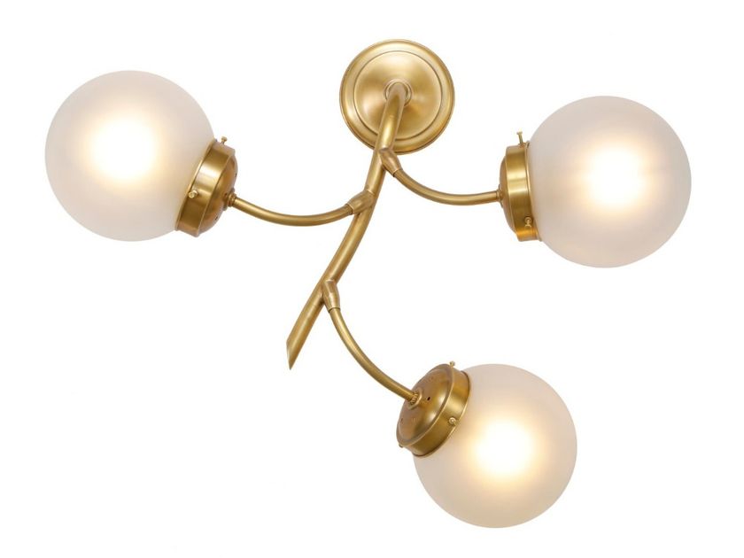 Patinas Lighting
PRIMAVERA 3
Brass wall lamp