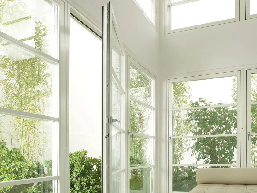 PB Finestre
FLAT LEGNO ALLUMINIO
Window made of laminated wood with an external aluminum clad