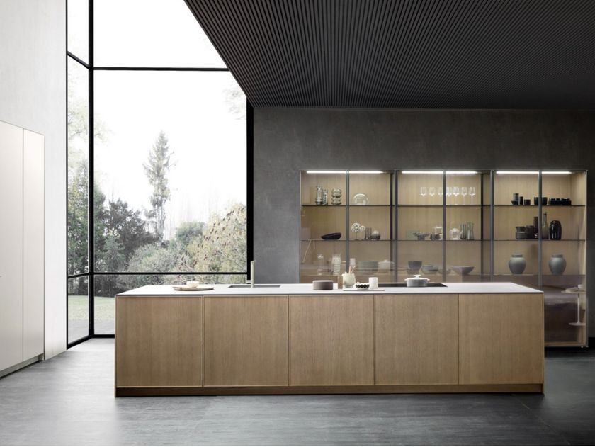 Pedini
ARKÈ 01
Wood and glass kitchen with island