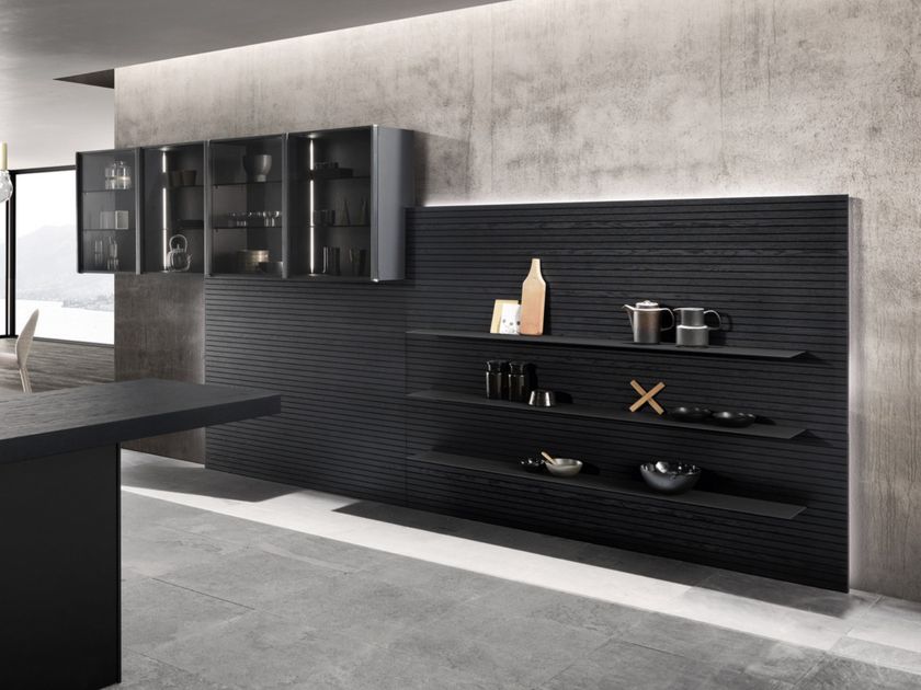 Pedini
QUADRA 01
Wall-mounted storage wall with integrated lighting