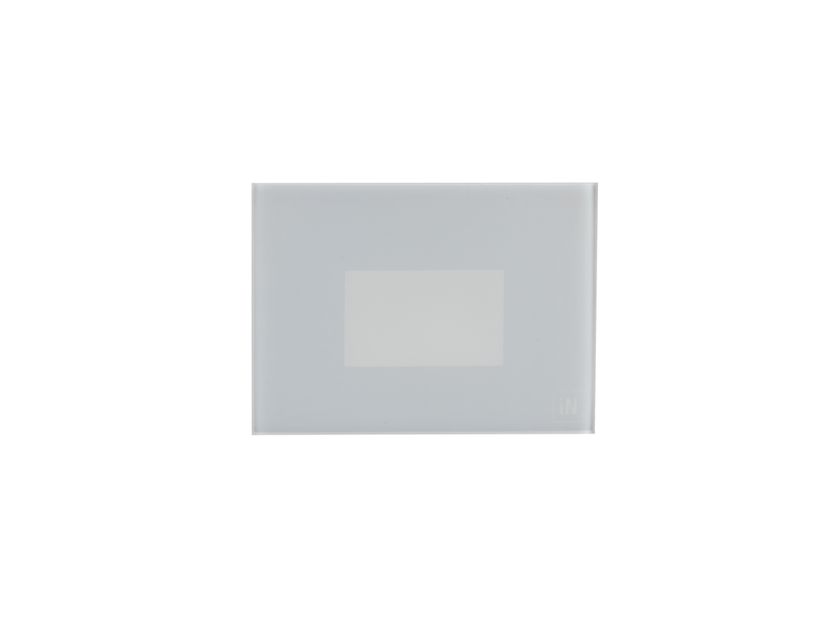 PERFORMANCE iN LIGHTING
INSERT+ ZERO GLASS
LED wall-mounted outdoor glass steplight