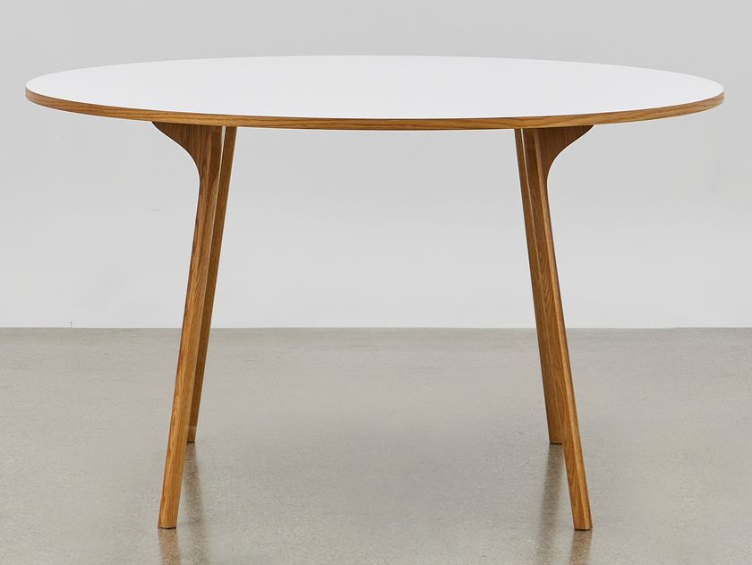 PH Pianos & PH Furniture
PH CIRCLE TABLE
Round wood veneer table
