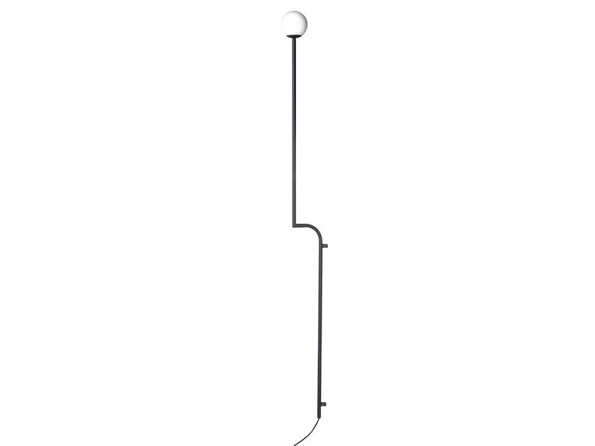 Pholc
MOBIL 150
Wall lamp in metal and opal glass