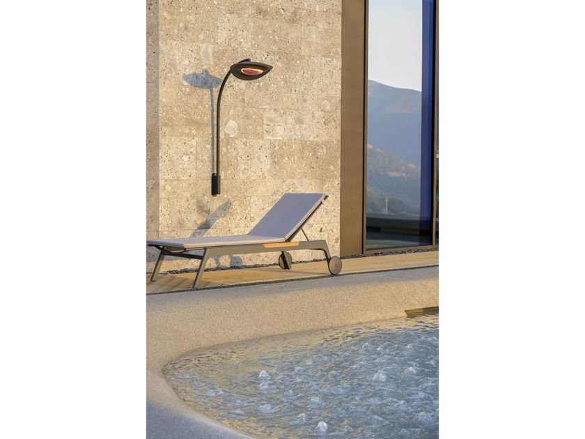 Phormalab
HOTDOOR ARC
Wall mounted die cast aluminium heat lamp