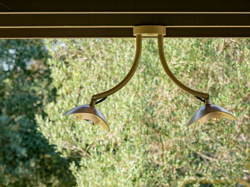 Phormalab
HOTDOOR DOUBLE
Infrared suspended die cast aluminium heat lamp