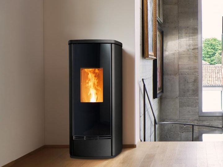 Piazzetta
P230 M STEEL
Pellet steel stove