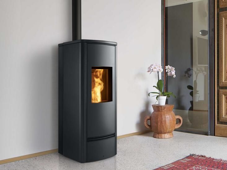 Piazzetta
P930 M STEEL
Pellet steel stove