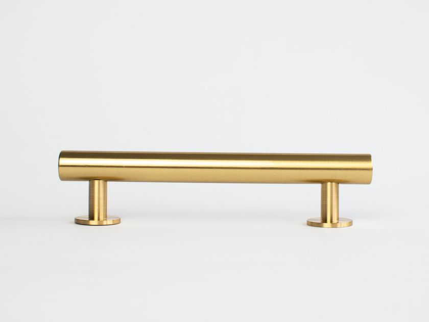 Pikart Lights
ARBOR LIGHT
Brass furniture handle