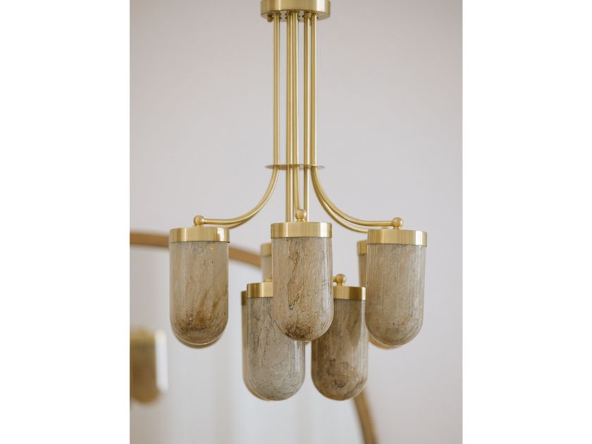 Pikart Lights
SUBWAY STONE 9
Blown glass chandelier