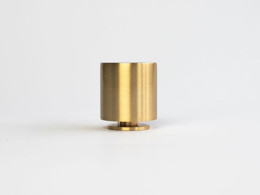 Pikart Lights
TURRIM LIGHT
Brass furniture knob