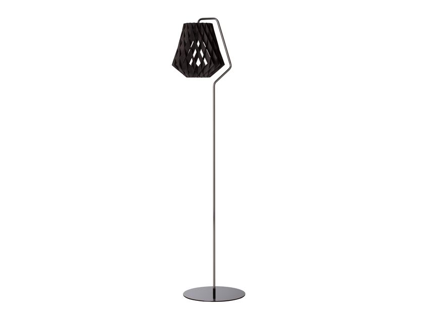 Pilke
SIGNATURE 28 FLOOR
Handmade birch floor lamp