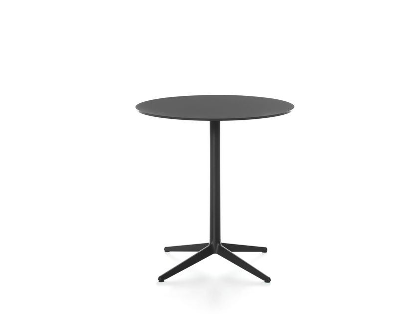 Plank
MISTER X
Round high side table with cast iron base