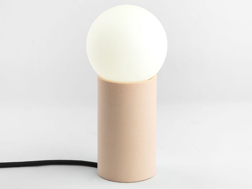 Plato Design
LENA
Handmade table lamp