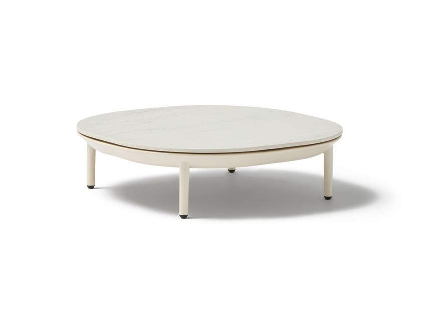 POINT
AMBA
Square garden side table