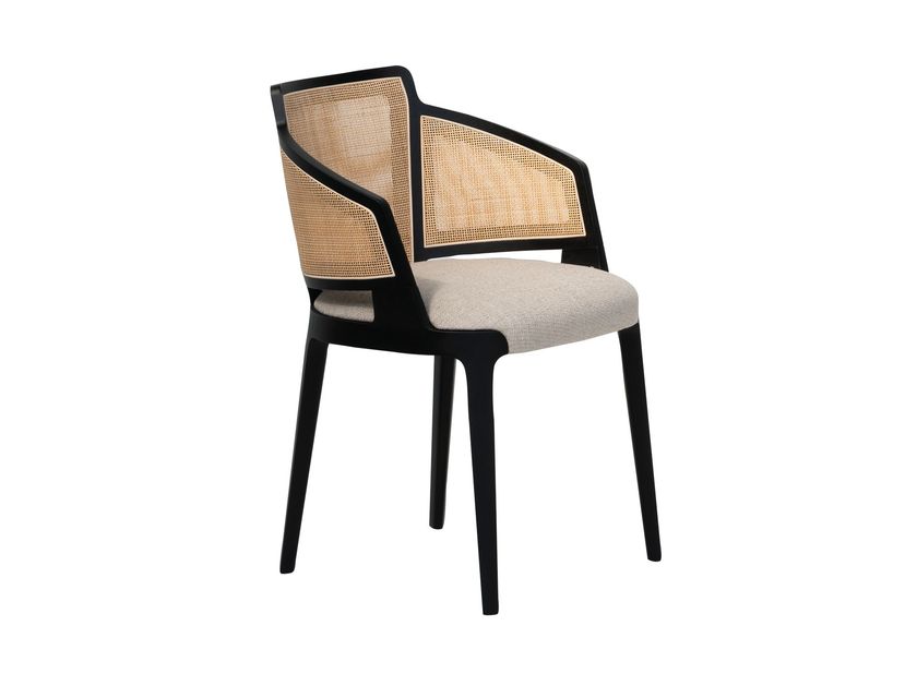 Potocco
VELIS CANE 942/PBCC
Natural cane and fabric chair with integrated cushion