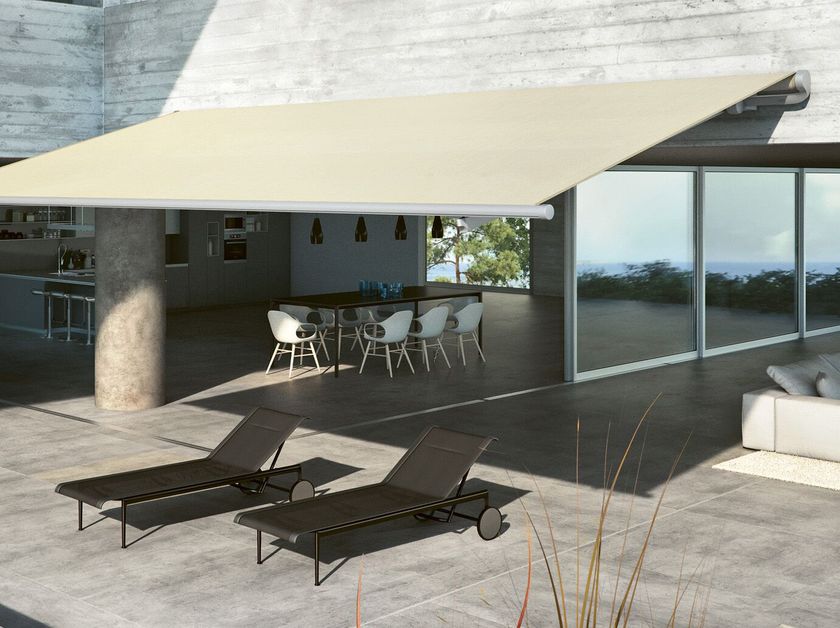 Pratic
T-WAY
Folding arm awning with integrated lighting