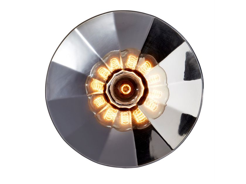 RADAR INTERIOR
ZENITH / FRACTALE
Handmade Thermoformed glass wall light