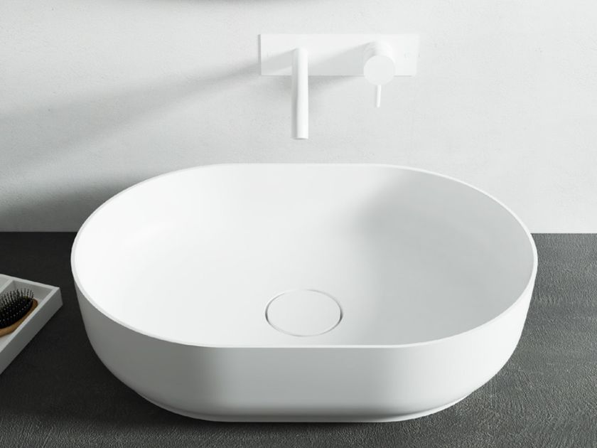 Relax Design
HORIZON
Countertop oval Luxolid® washbasin