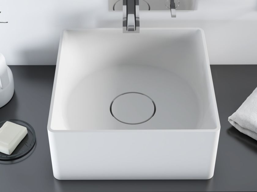 Relax Design
INSIDE OUT
Countertop square Luxolid® washbasin