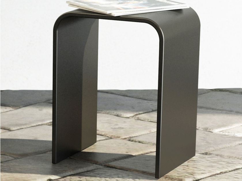 Relax Design
S-STOOL
Luxolid® stool