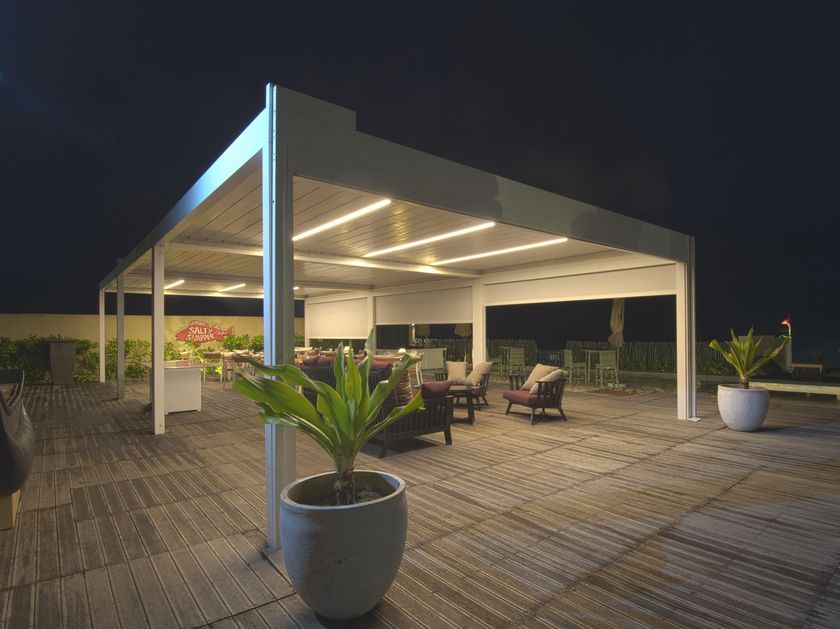 RENSON
ALGARVE®
Motorized pergola with adjustable louvers