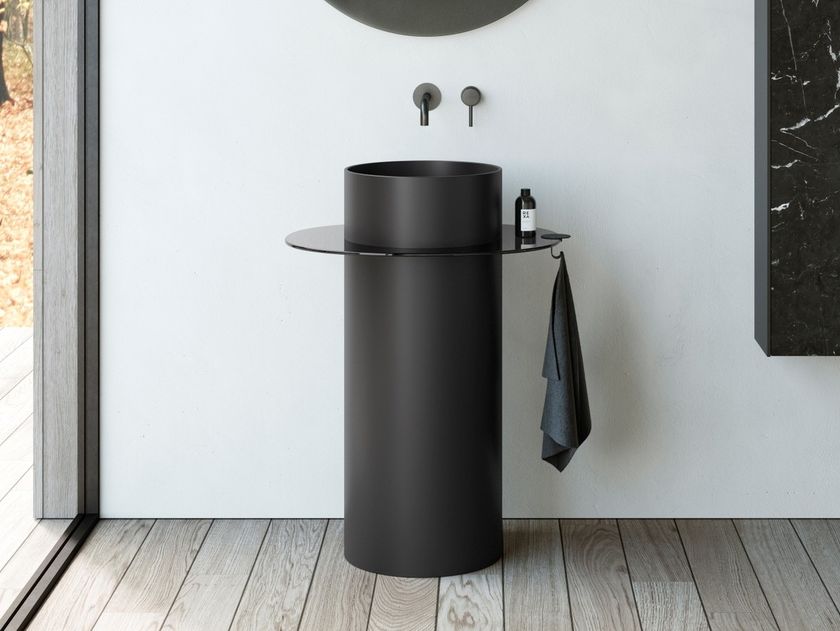 Rexa
DISCOVOLANTE
Freestanding Corian® washbasin