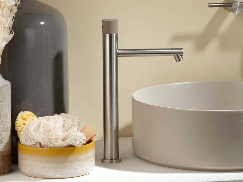 RITMONIO
DIAMETRO35 INOX CONCRETE
High single handle stainless steel washbasin mixer