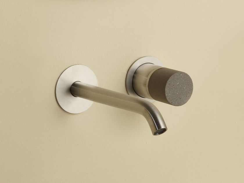 RITMONIO
DIAMETRO35 INOX CONCRETE
Wall-mounted single handle stainless steel washbasin mixer