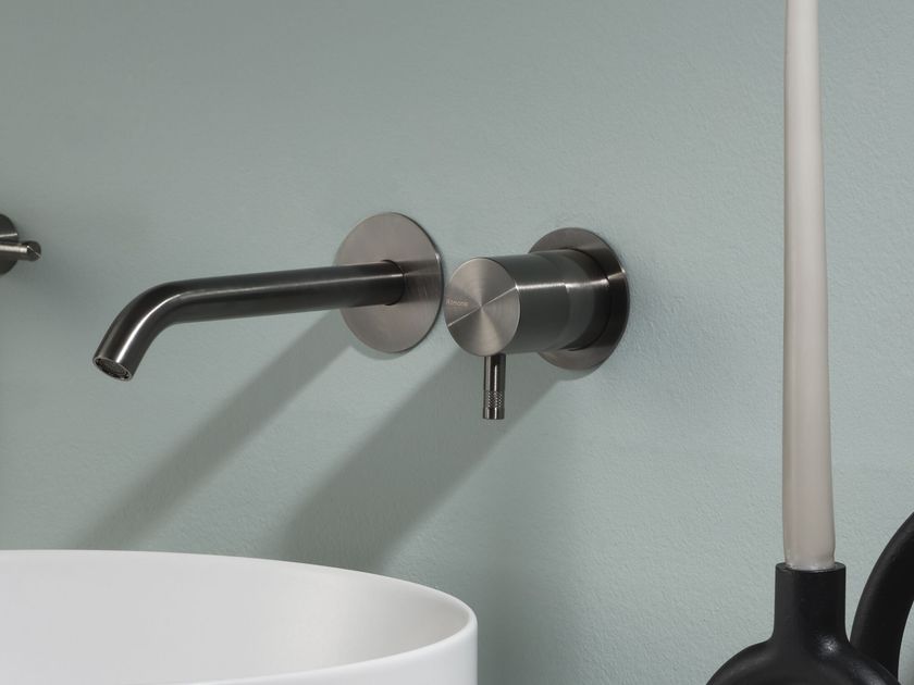 RITMONIO
DIAMETRO35 INOX
Single handle wall-mounted stainless steel washbasin mixer