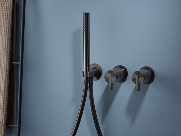 RITMONIO
DOT316 ROUND
Single handle stainless steel bathtub mixer with hand shower