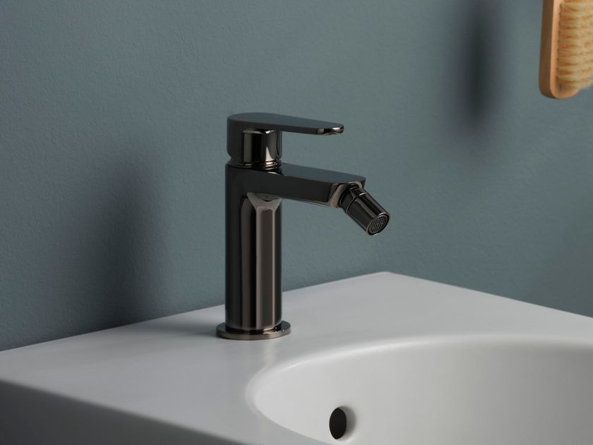 RITMONIO
TIP
Countertop bidet mixer