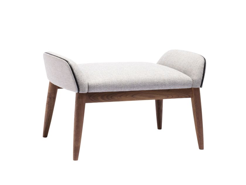 Ritzwell
BEATRIX
Upholstered fabric footstool