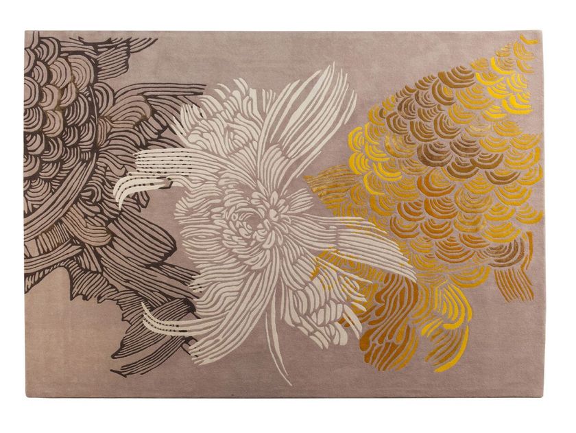 Roche Bobois
GOLDEN SCALES
Handmade rectangular wool rug