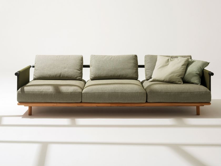 RODA
EDEN
3 seater Batyline® garden sofa