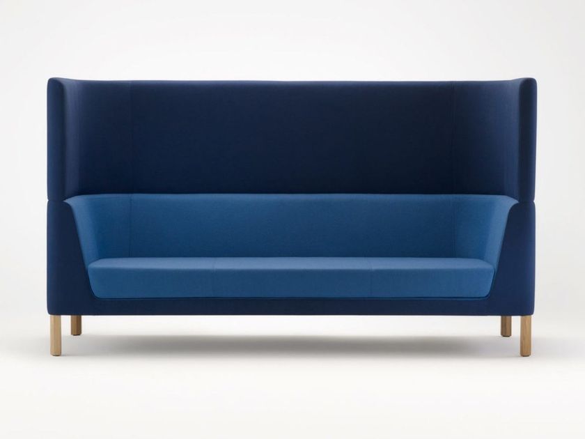 Ross Gardam
TAILORED
High-back fabric sofa