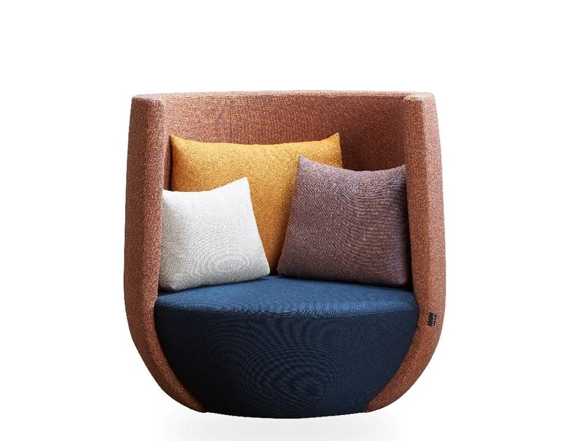 ROSSIN
NIDO
Swivel fabric armchair