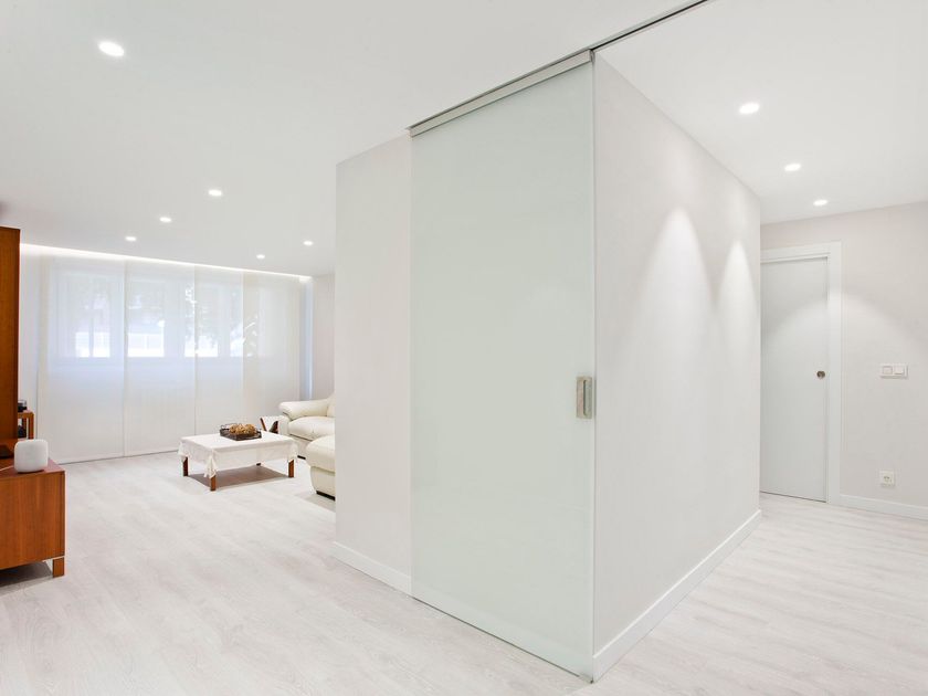 Saheco
ESSENTIAL GLASS
System for sliding glass doors