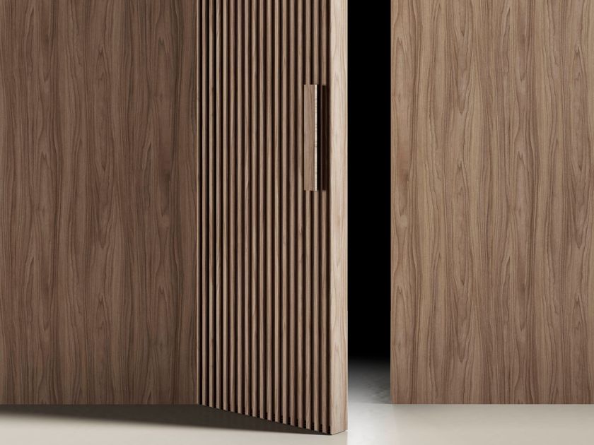 Saviola
P24 VANGUARD
Edge / furniture foil with wood effect