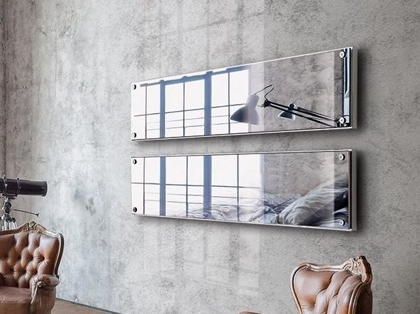 SCIROCCO H
NEW DRESS
Glass and steel decorative radiator