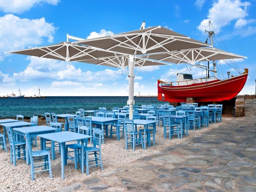 Scolaro Parasol
ALU POKER
Square multiple Garden umbrella