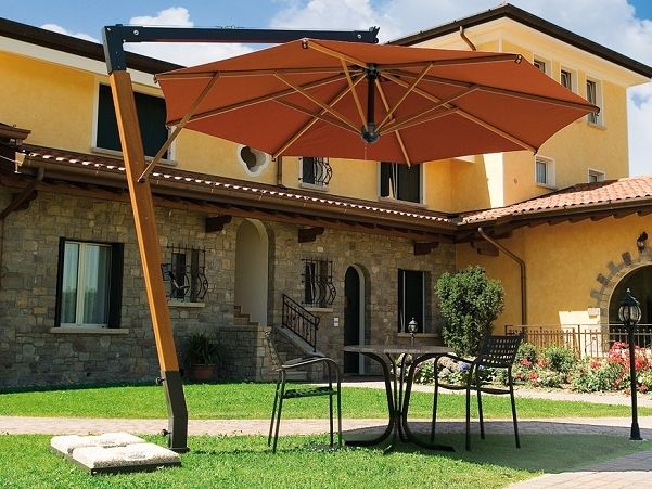 Scolaro Parasol
PALLADIO BRACCIO
Offset round Garden umbrella