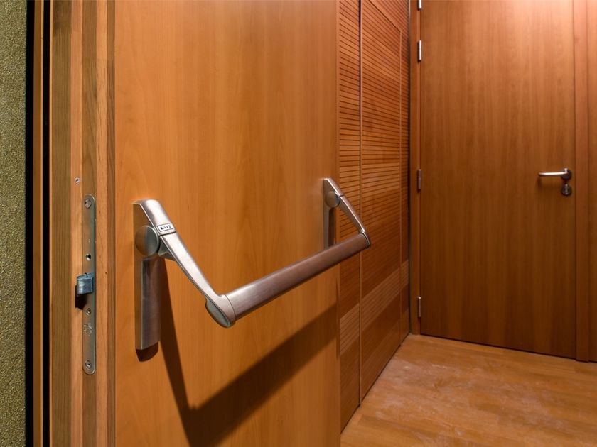 Sebino Chiusure
41 DB
Acoustic wooden Fire door