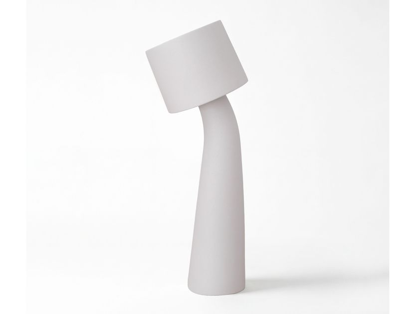 Secolo
RESIDUAL 02
Lacquered wood floor lamp