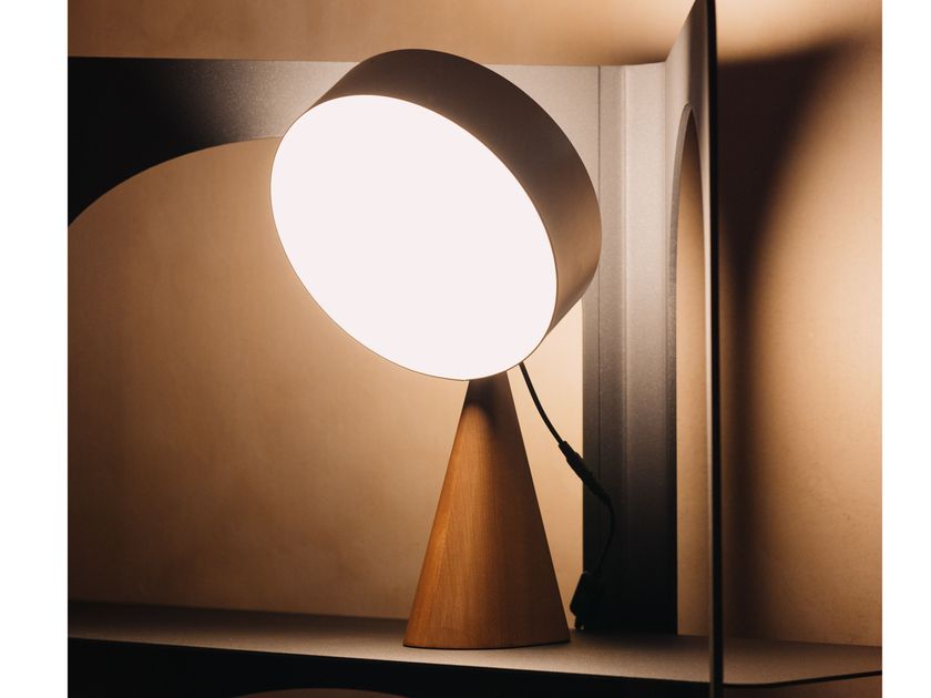Second-Studio
LIGHTHOUSE MINI
LED aluminium and wood bedside lamp