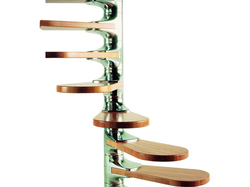Sentou
TH
Aluminium and wood Spiral staircase