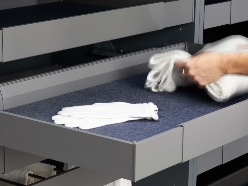 Servetto
PAPILLON
Pull-out Wardrobe Accessory